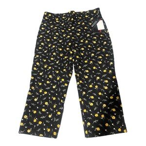 Briggs New York Women Floral Cropped Pants‎ Size 12 Black Yellow Stretch NWT